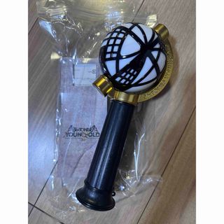 XLOV ウムティ우무티 WUMUTI 会場限定 スマホグリップ 缶バッジの通販