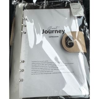 か)2枚 三菱UFJ信託銀行カレンダーピーターラビット 大判 の通販 by