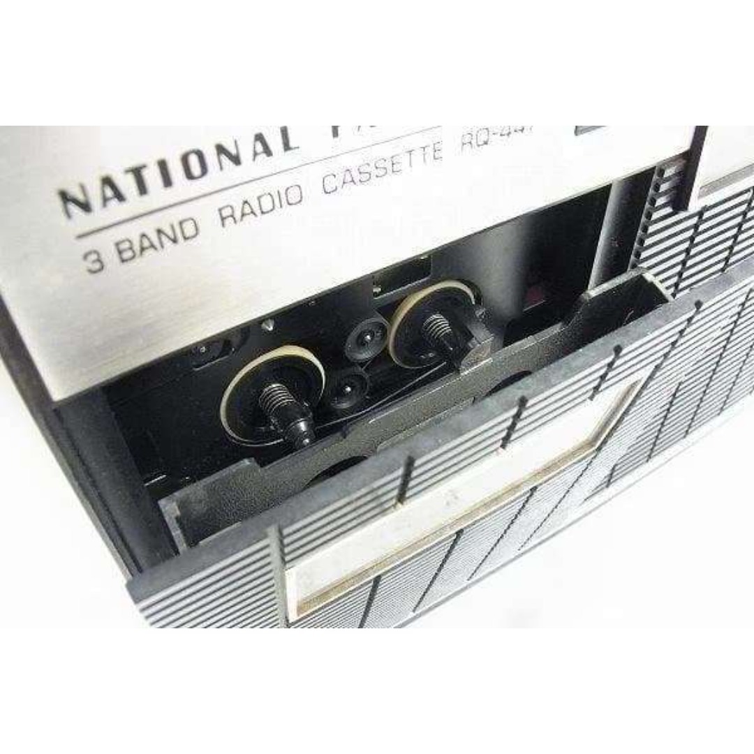 新品カセットテープ 電源コード付 NationalナショナルラジカセRQ-447の