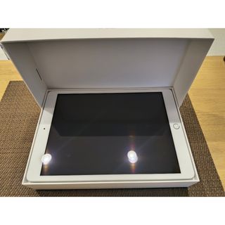Apple - iPad 7世代 シルバー 刻印入りのため特価 ＋ApplePencilの通販
