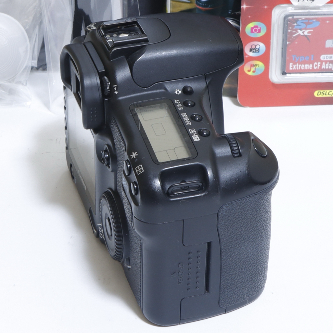 Canon - ☆スマホに送れる一眼レフ☆本格入門機! キャノン EOS 30D