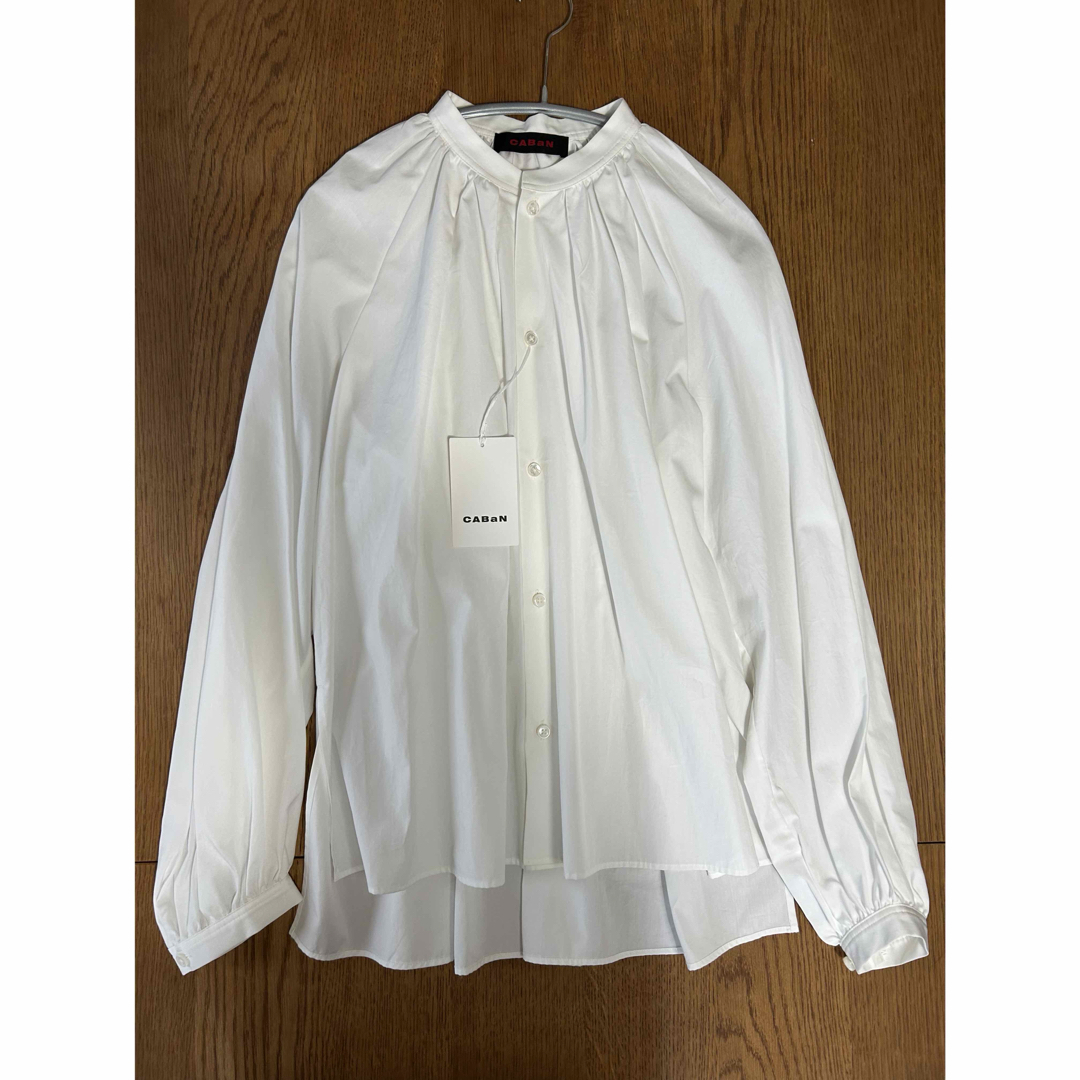 新品 CABaN ハイカウントブロードギャザーブラウス