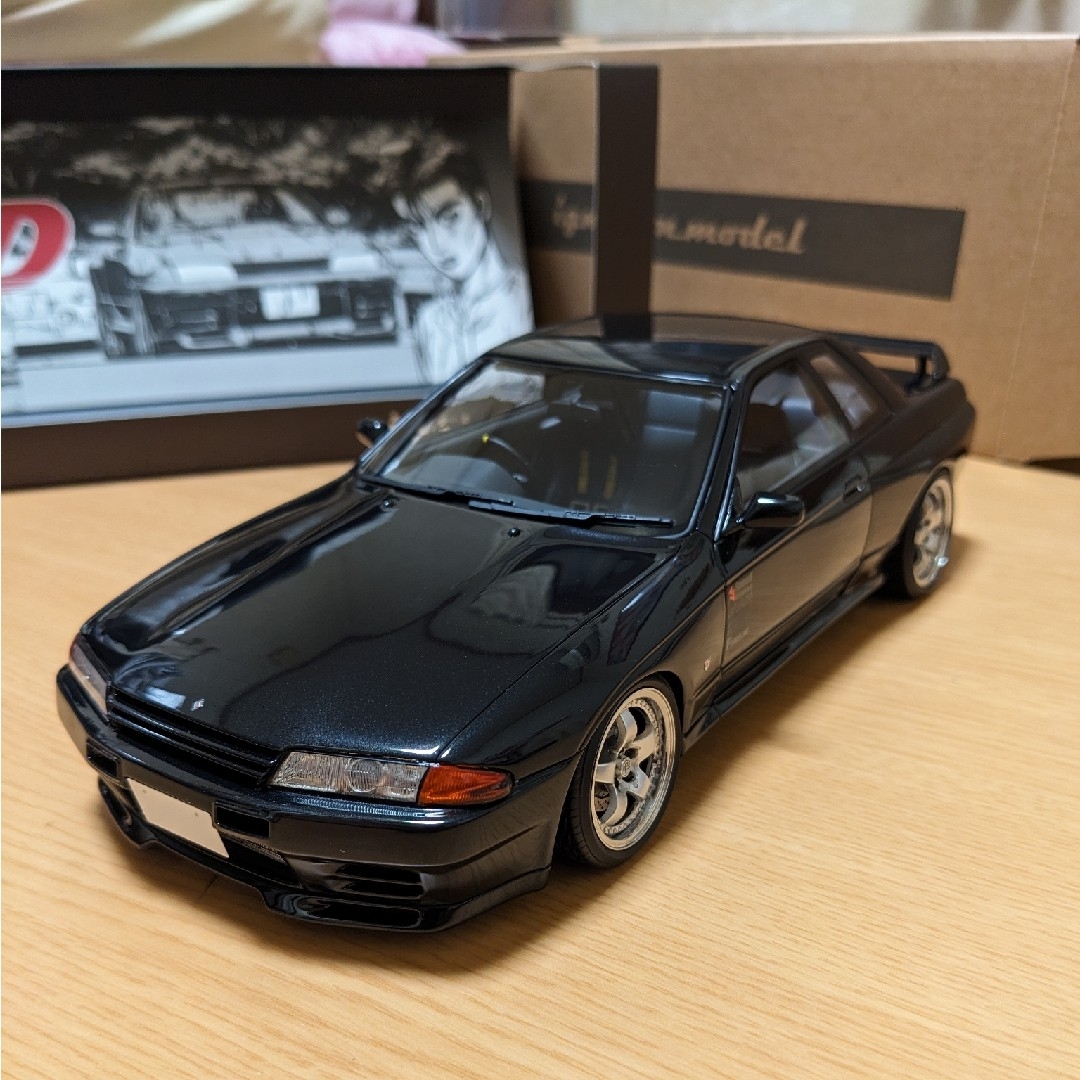 イグニッションモデル1/18 スカイライン GT-R ニスモ 頭文字D(中里毅