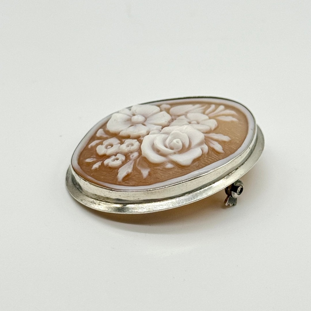 Salvatore Ferragamo フェラガモ ブローチ カメオ 925