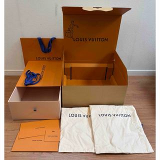 LOUIS VUITTON - VUITTON ヴィトン空箱 メッセージカード付きの通販 by