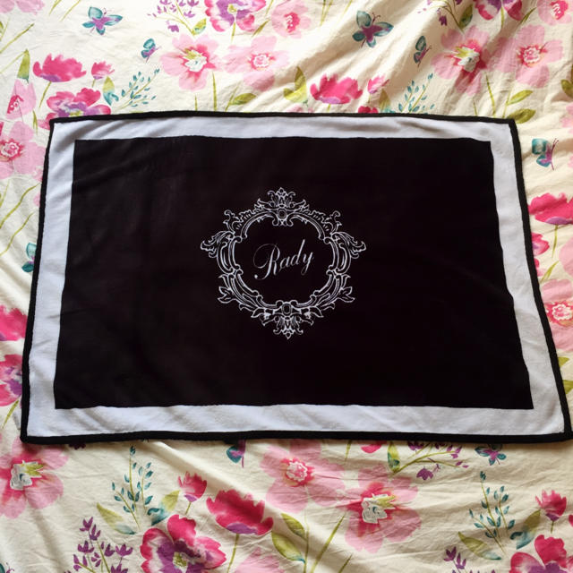 Rady - Rady ブランケットの通販 by E♡'s shop｜レディーならラクマ