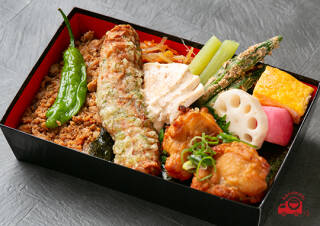 厳選若鶏もも肉の蜂蜜焼きと6種の総菜のり弁 900円｜海苔弁 匠