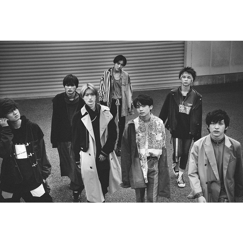 M!LK ファッションBOOK「xxxNAKEDxxxx」吉田仁人 Ver.【Loppi・HMV限定