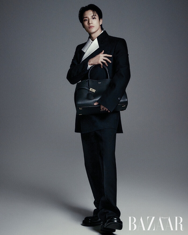 Harper's Bazaar 2023年 10月号(Korea)表紙: ジェニー(Blackpink)d