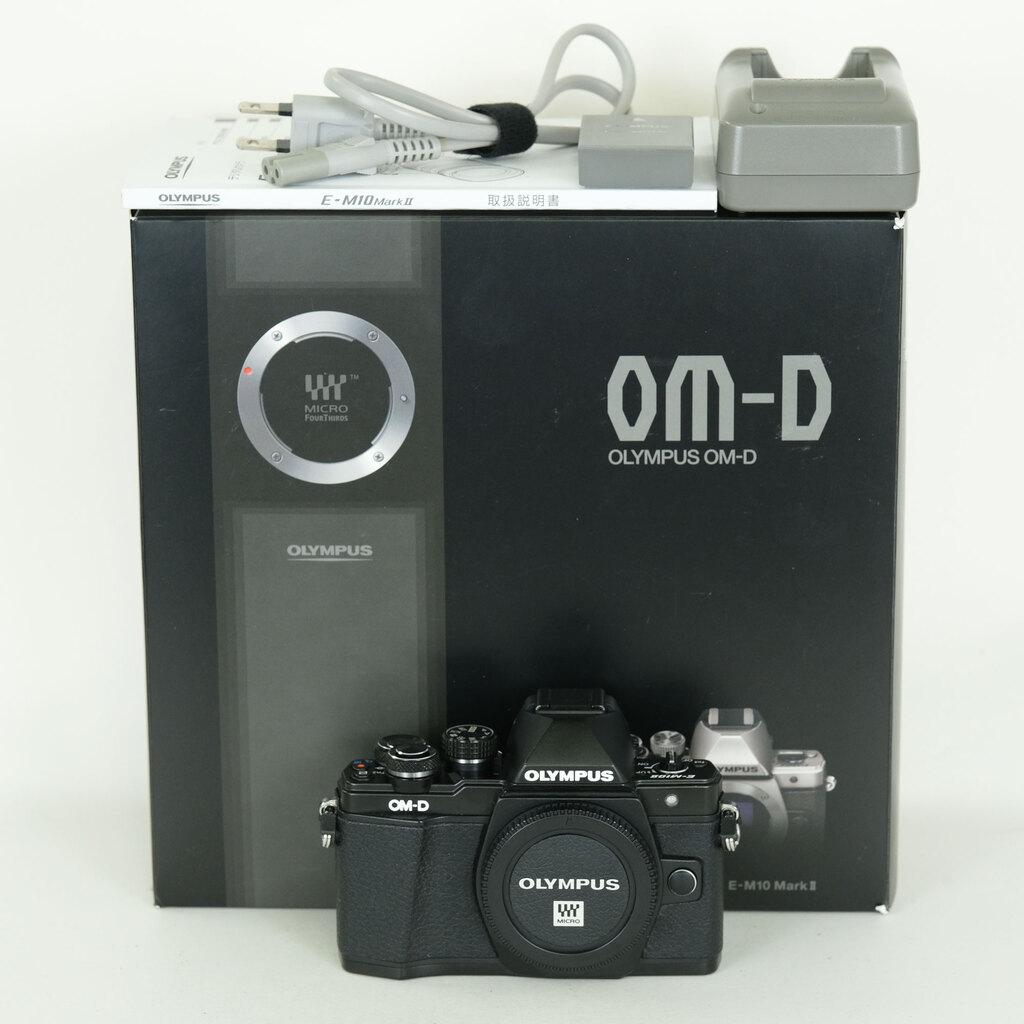 OLYMPUS OM-D E-M10 Mark IIの出品 | ONE SCENE（ワンシーン）