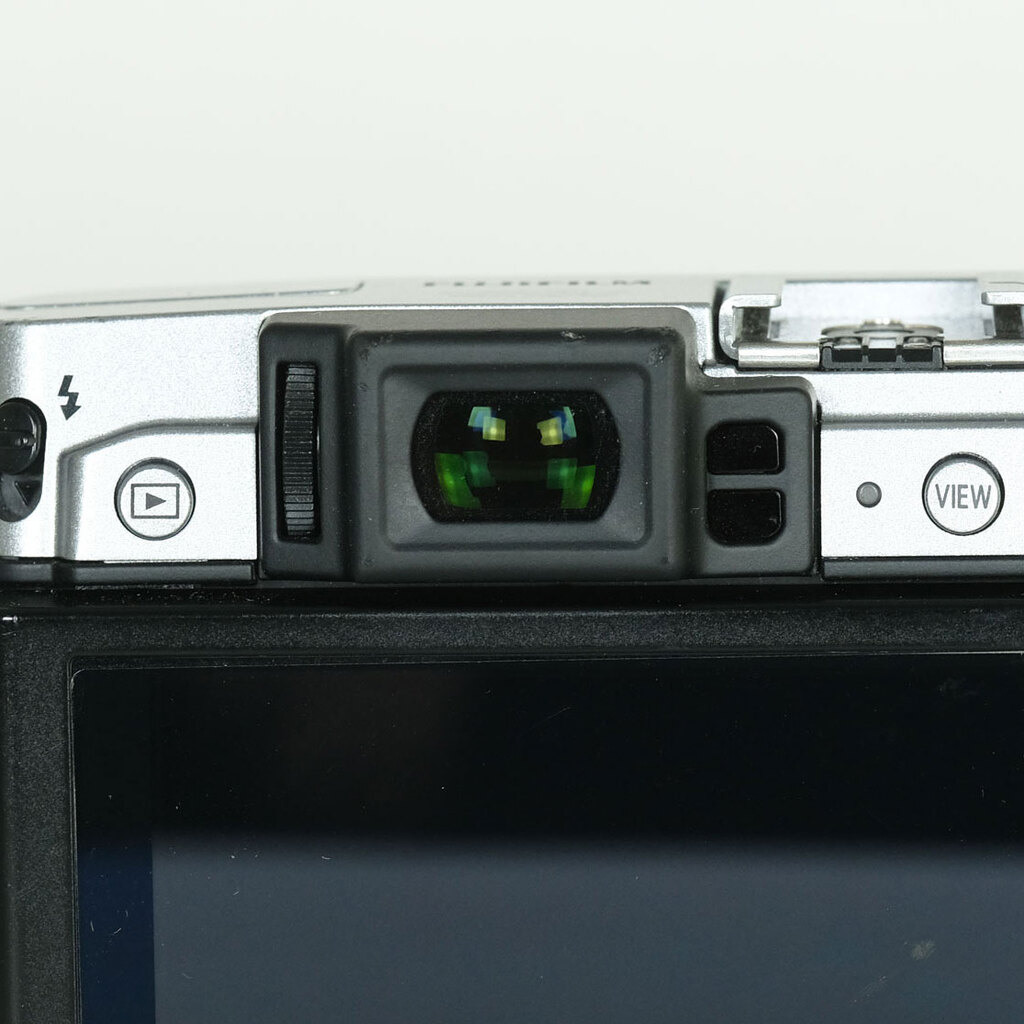 FUJIFILM X30 シルバーの出品 | ONE SCENE（ワンシーン）