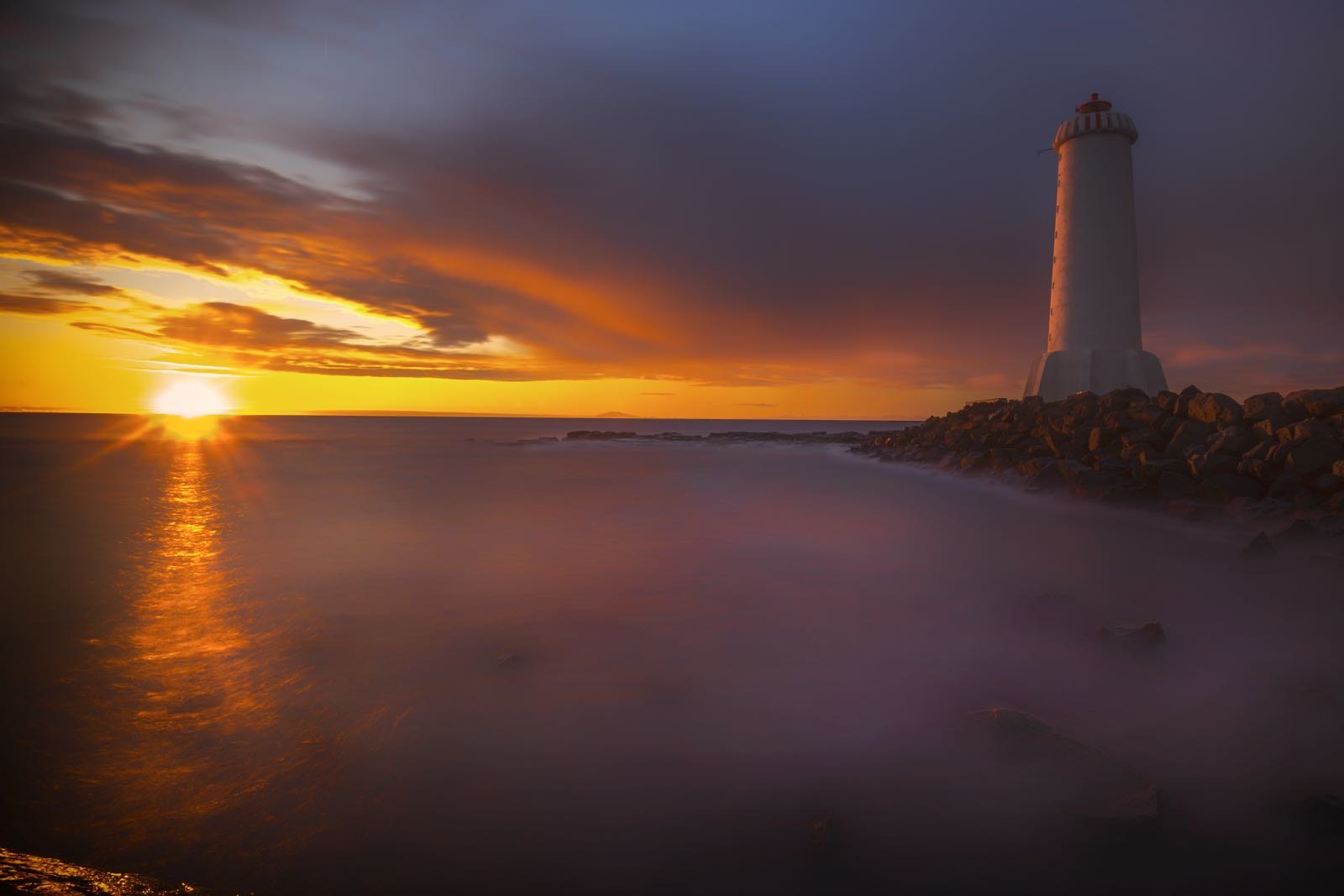 Nikon AF-S NIKKOR 16-35mm F4 G ED VRを徹底解説。作例からレビュー