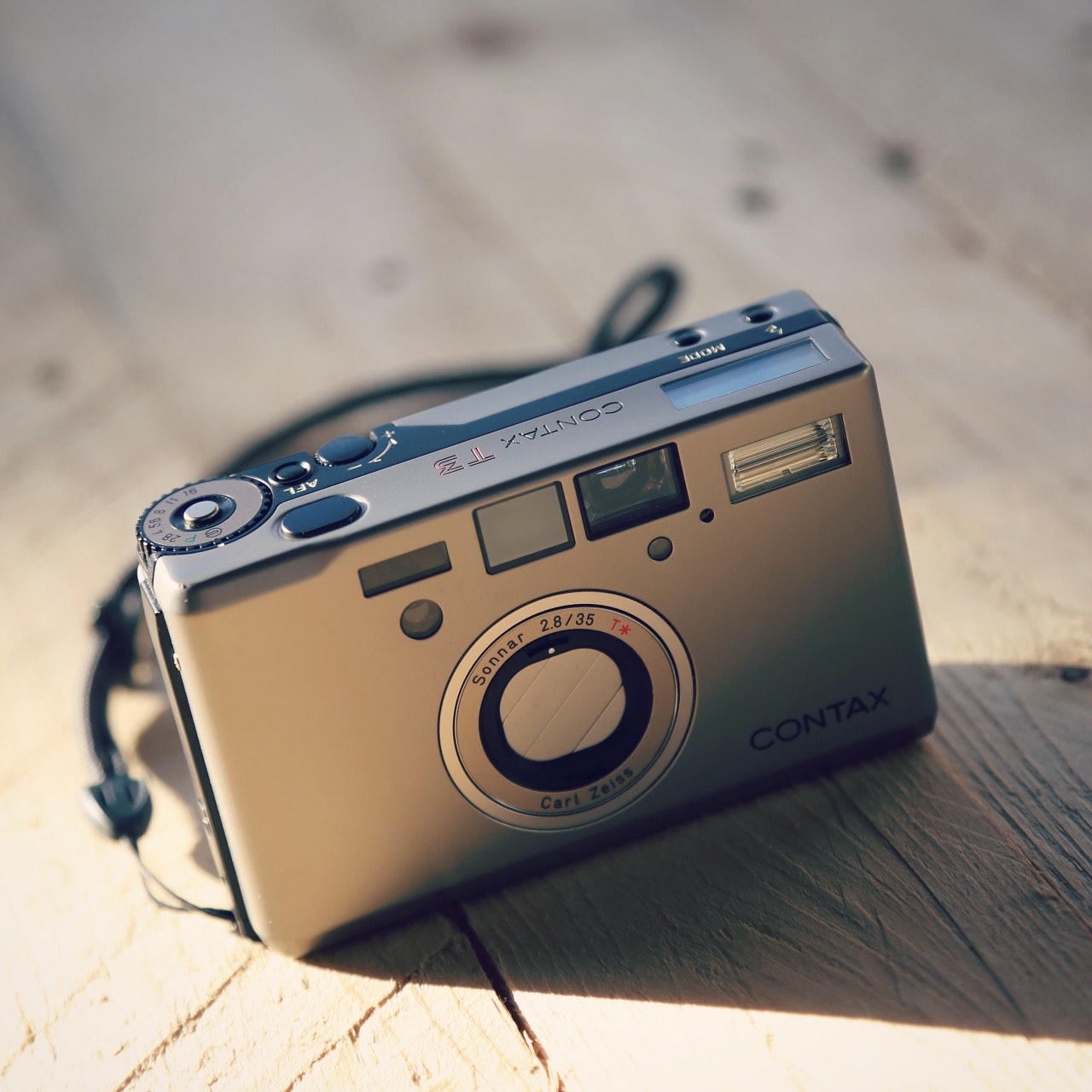 T3 CONTAX チタンシルバー 501c他(2024年5月 ハッセル ⁄T3D CONTAX T3