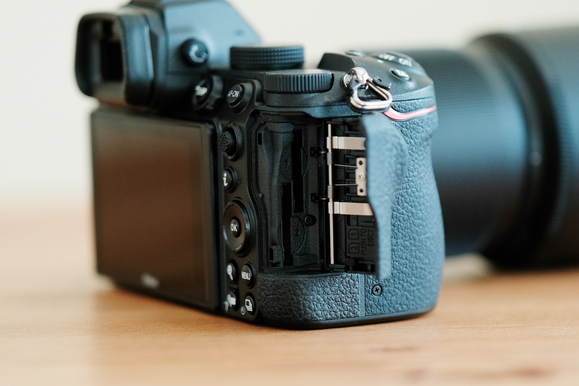 Nikon Z5を徹底解説。愛用者レビュー・作例付き | ONE SCENE（ワンシーン）