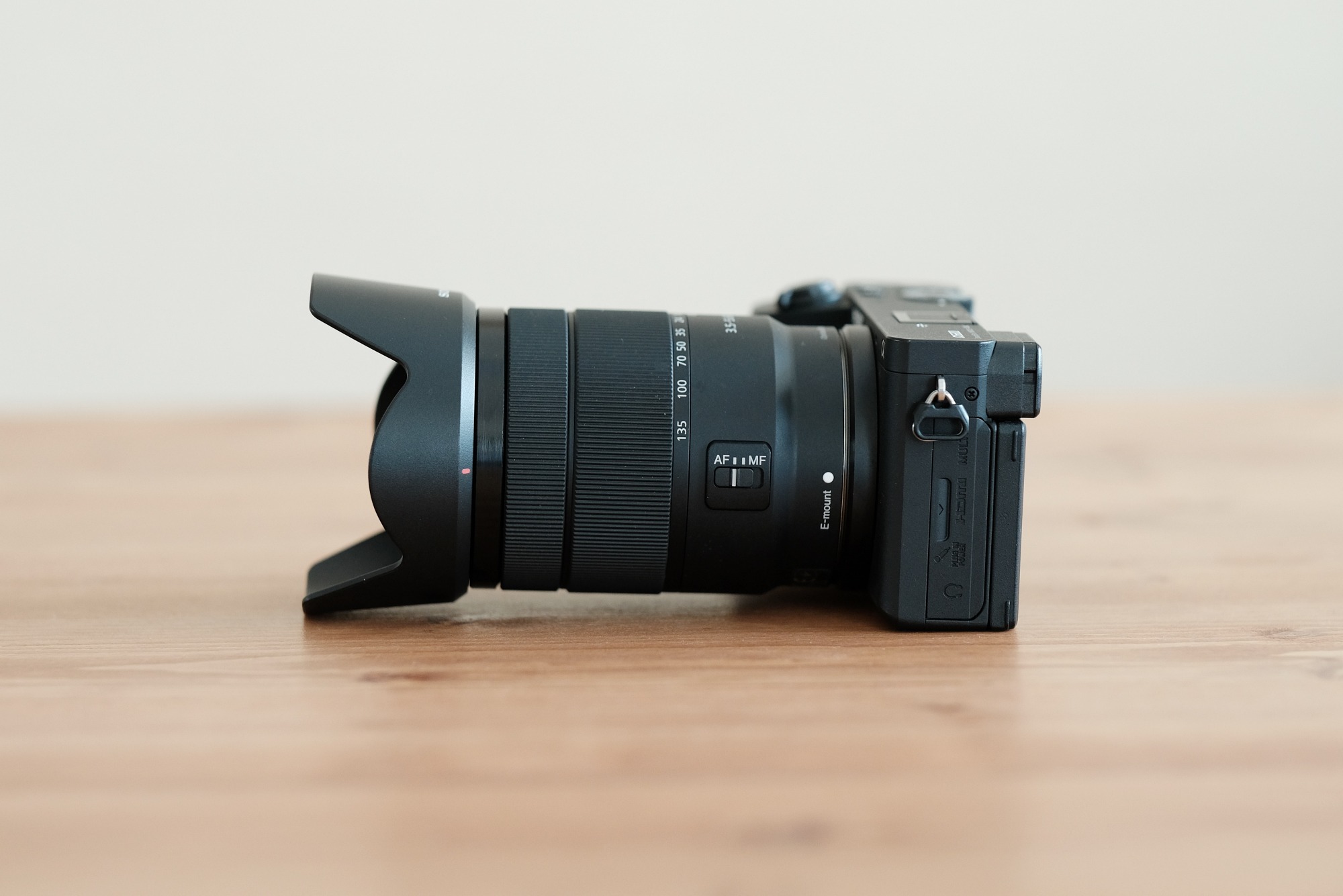 SONY E 18-135mm F3.5-5.6 OSS SEL18135を徹底解説。作例からレビュー