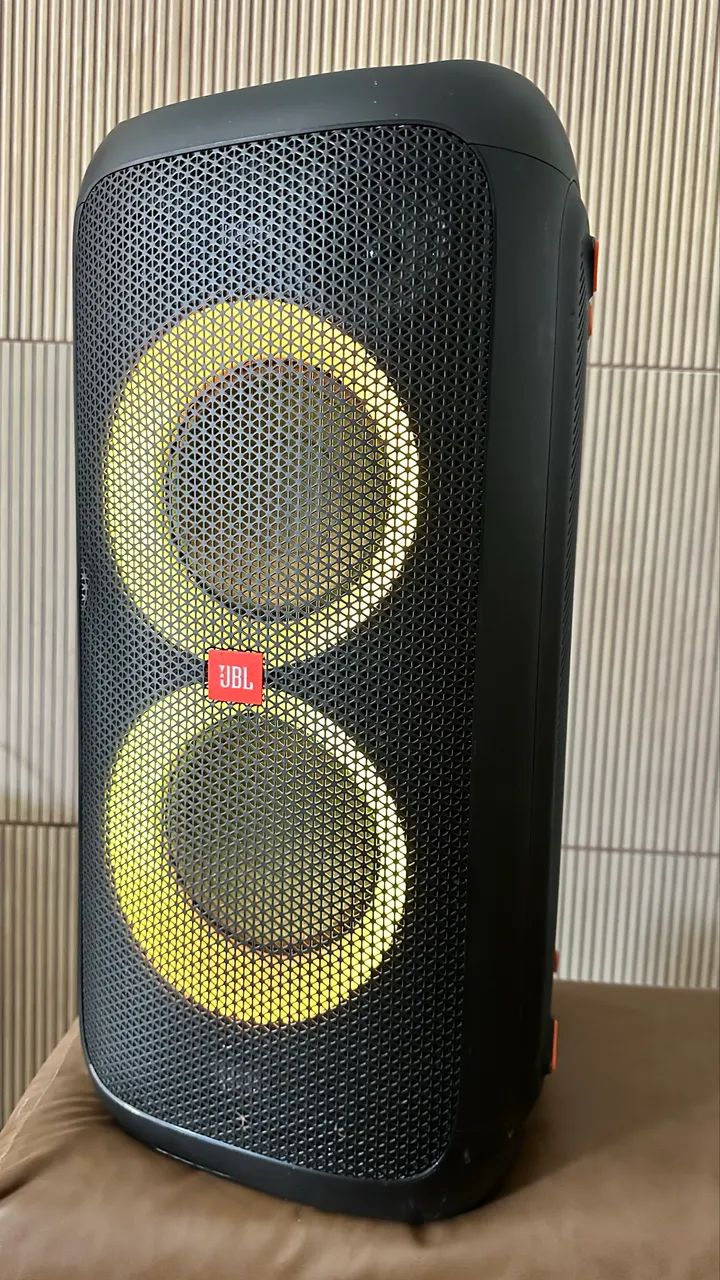 Caixa de Som JBL PartyBox 100 Bluetooth Portátil + Amplificada