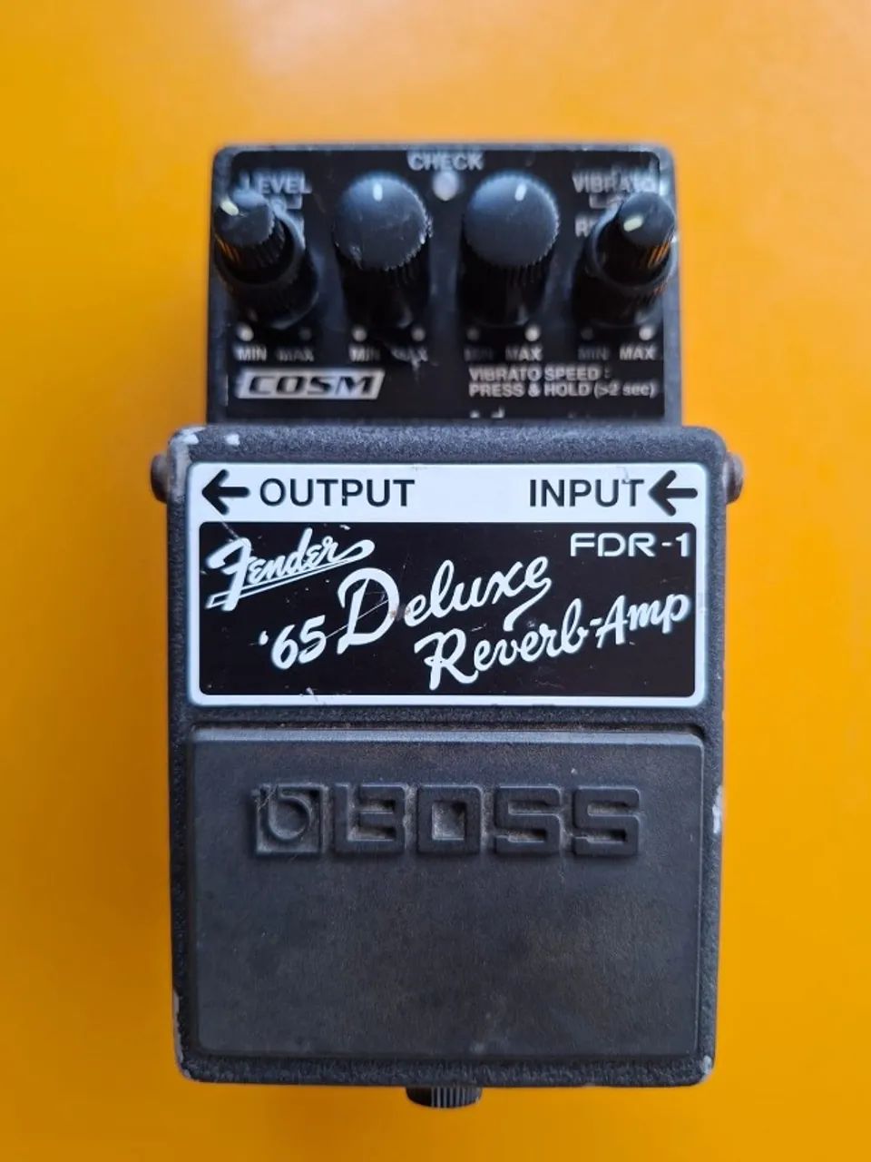 Pedal BOSS FDR-1 Fender '65 Deluxe Reverb. Top demais