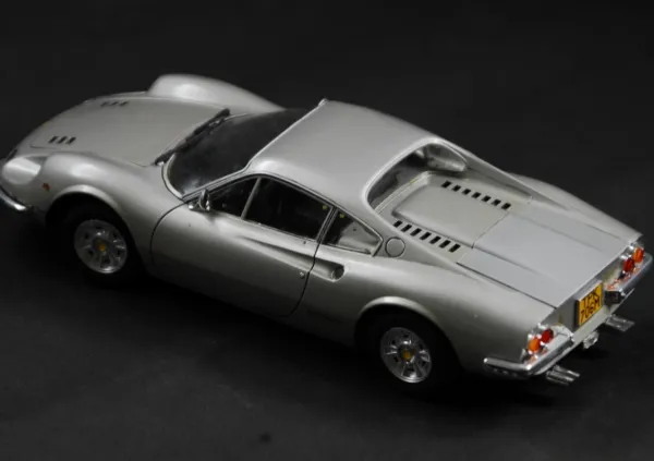 タミヤ 1/24 三菱パジェロ 92年パリ〜ルカップ優勝車 パリダカ｜車