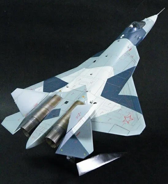 ズベズタ1/72T-50(PAK-FA)｜飛行機・AERO｜プラモデル・模型投稿サイト