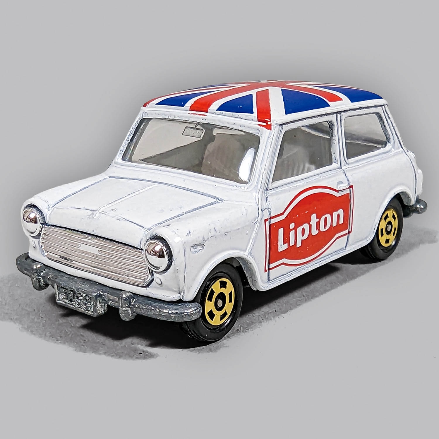 5427] トミカ F8-2-77 BLMC ミニクーパーSマークIII 白 屋根国旗 白