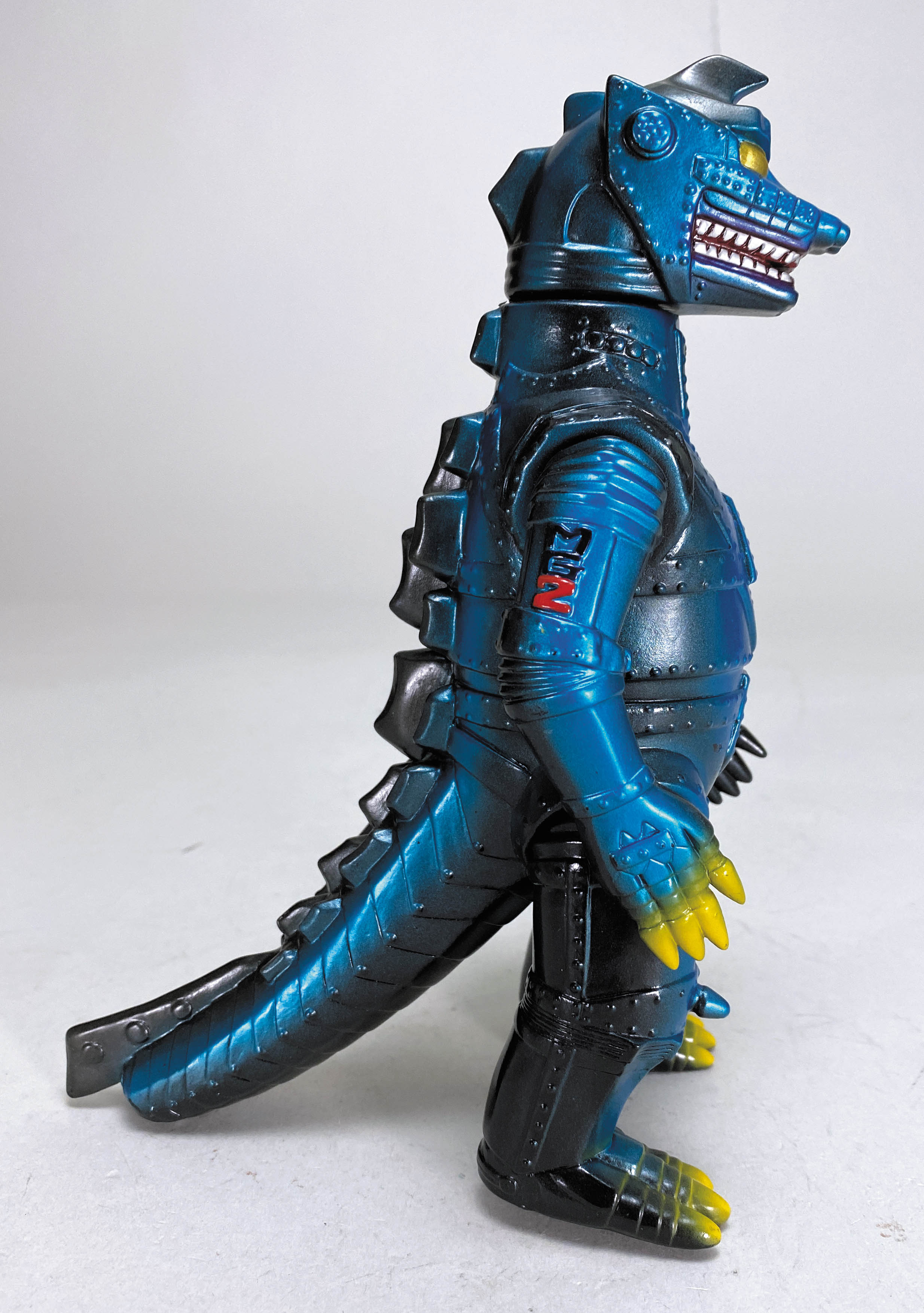 M1号 メカゴジラ ミドルサイズ 黒成型 ブルメタ・黄色・赤塗装 金目