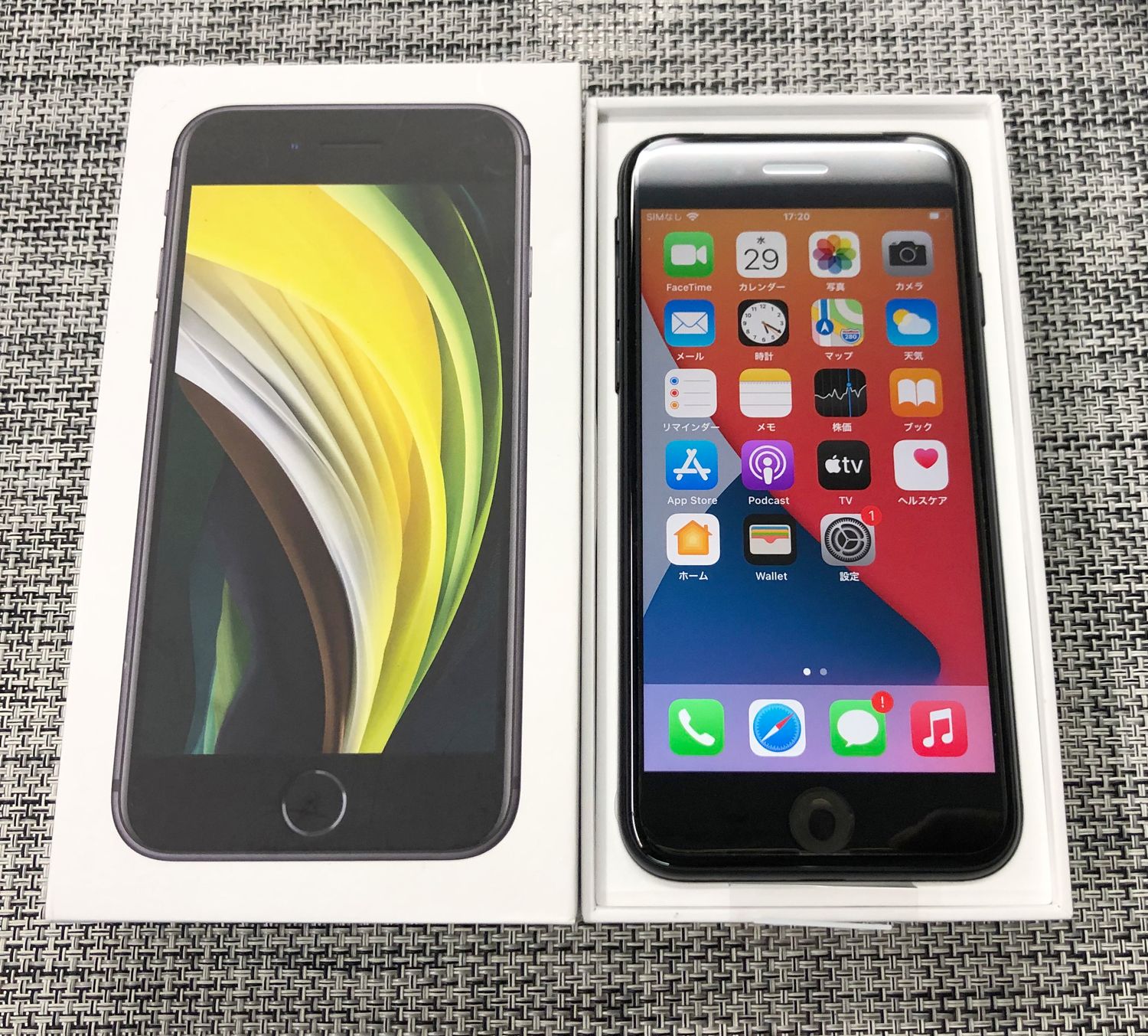 Apple iPhone SE2 64GB SIMフリーブラック iPhone SE 第2世代 ショップ