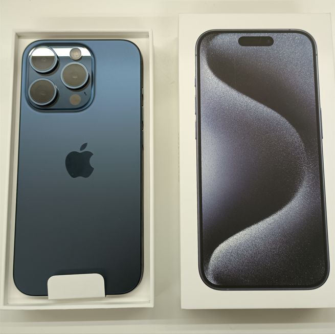 ムスビー｜「家電市場」※新品未開封※iPhone 15 Pro 256GB 青 ケーブル