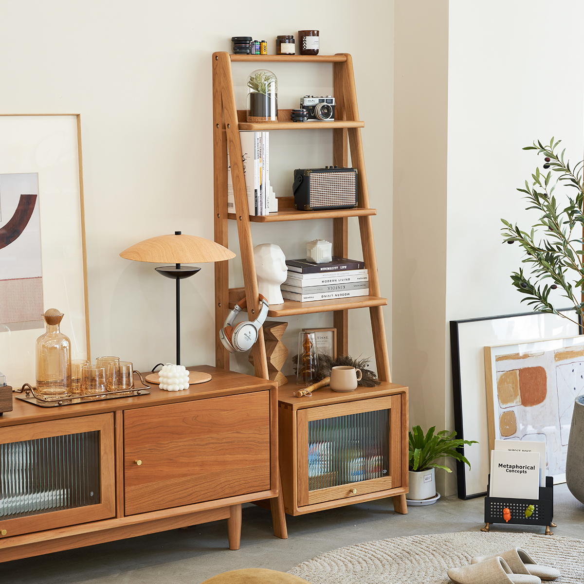 モールガラス扉付きオープンウッドラック | 自然素材が映える高耐久の