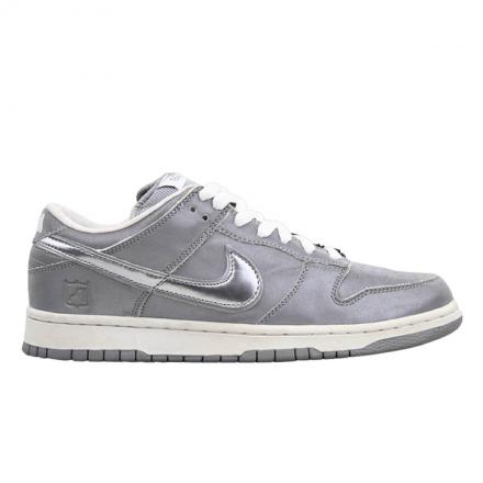 MEDCOM TOY(メディコム・トイ) × NIKE(ナイキ) の歴代コラボレーション