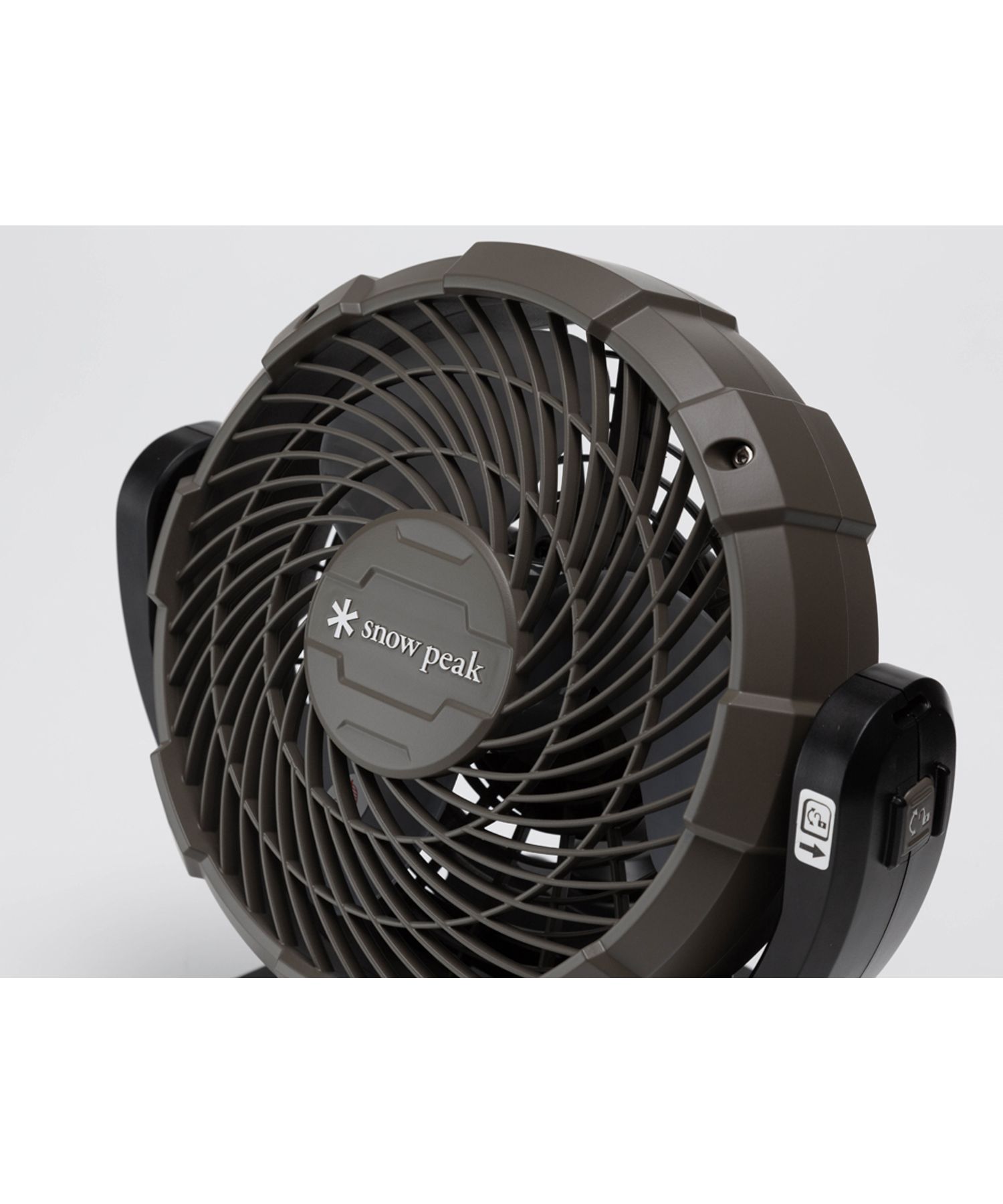 フィールドファン| スノーピーク(Snow Peak)
