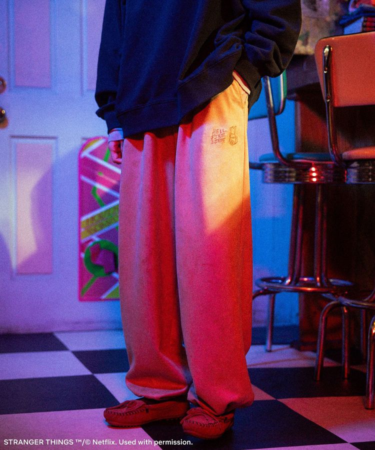 □STRANGER THINGS×MINNETONKA フェイクスウェードパンツ/Green Parks