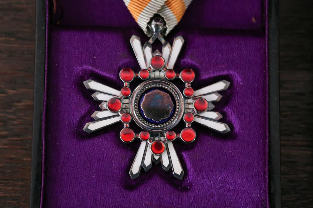 公式】アンティーク家具ラフジュ工房商品詳細ページ功五級金鵄勲章・勲