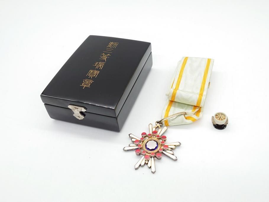 公式】アンティーク家具ラフジュ工房商品詳細ページ古い勲章 勲三等