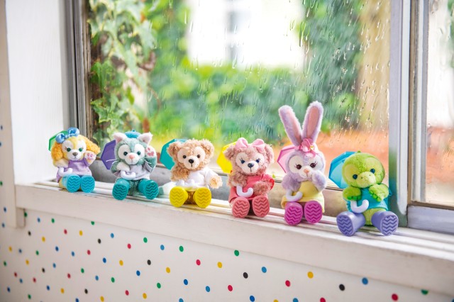 雨の日を楽しむダッフィーたちのグッズが新発売！「ダッフィー