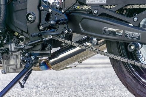 新製品】OVERからZX-25R用ショートメガホンフルエキゾーストマフラーが