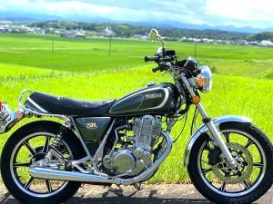 SR400の魅力を更に引き出すY'S GEARキャストホイールのメリットとは