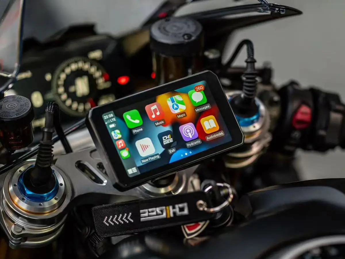 スマホ連携ナビにドラレコ＆死角検知機能をプラス！Makuakeにてモト