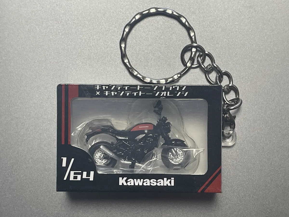 開封レビュー】新作ガチャ「1/64 Kawasaki Z900RS & GPZ900R ニンジャ