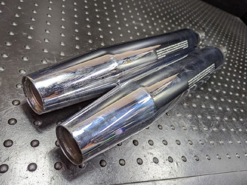 ウェビックガレージセール | □ハーレー FLSTN1580 純正 サイレンサー