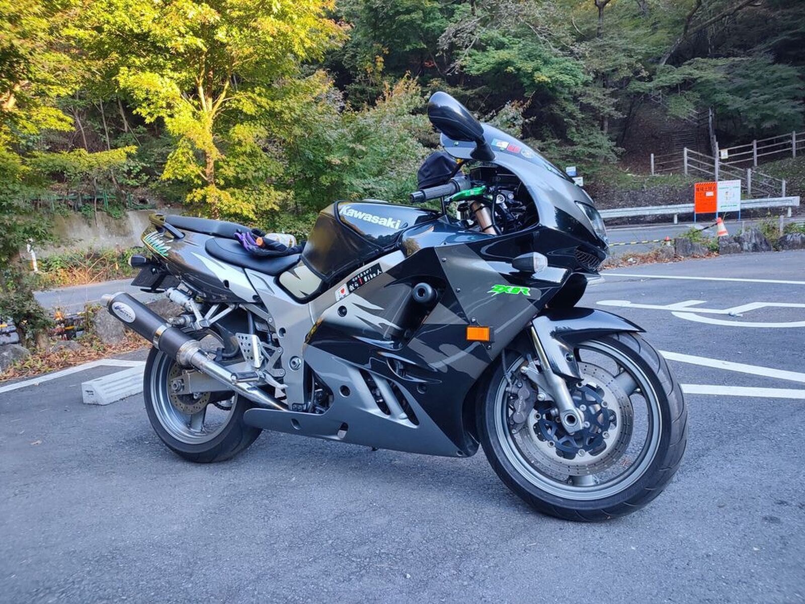 ZX-9R/カワサキのクチコミ・レビュー・評価・評判・足つき情報｜バイク