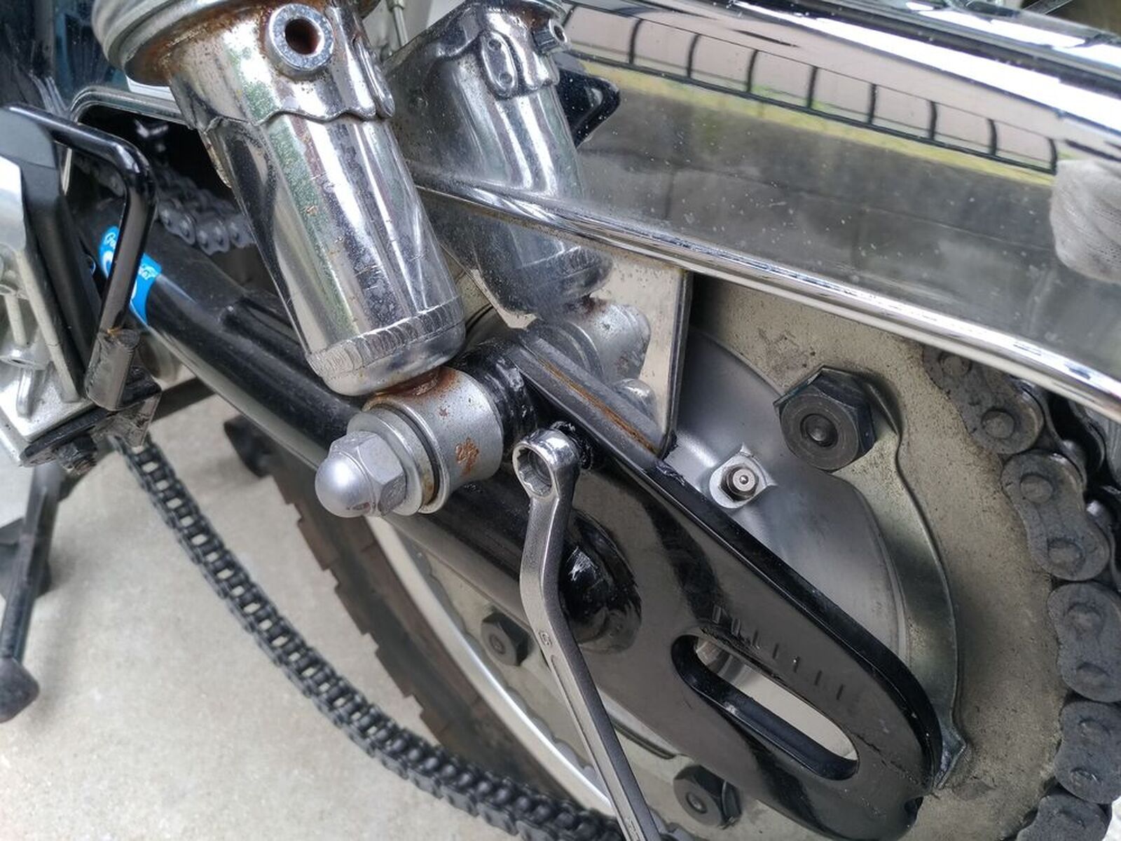 YAMAHA SR400「SR400 リヤハブにXT500のOリング組み込み（取付け