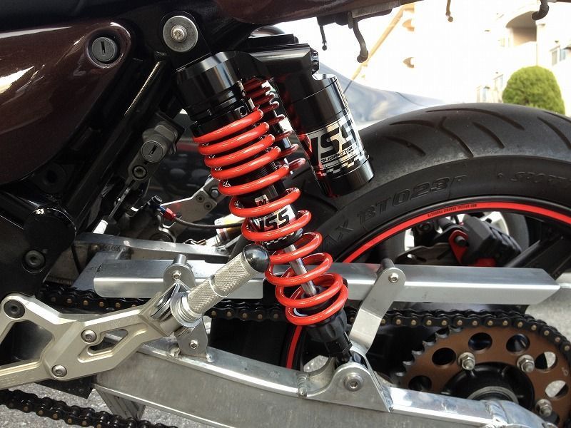 KAWASAKI ZEPHYR400χ [ゼファー]「YSSリアショックSシリーズに交換