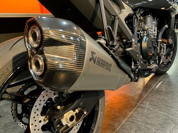 990 DUKE/KTM AKRAPOVIC特別仕様車 2024年 正規モデル 新車の販売情報