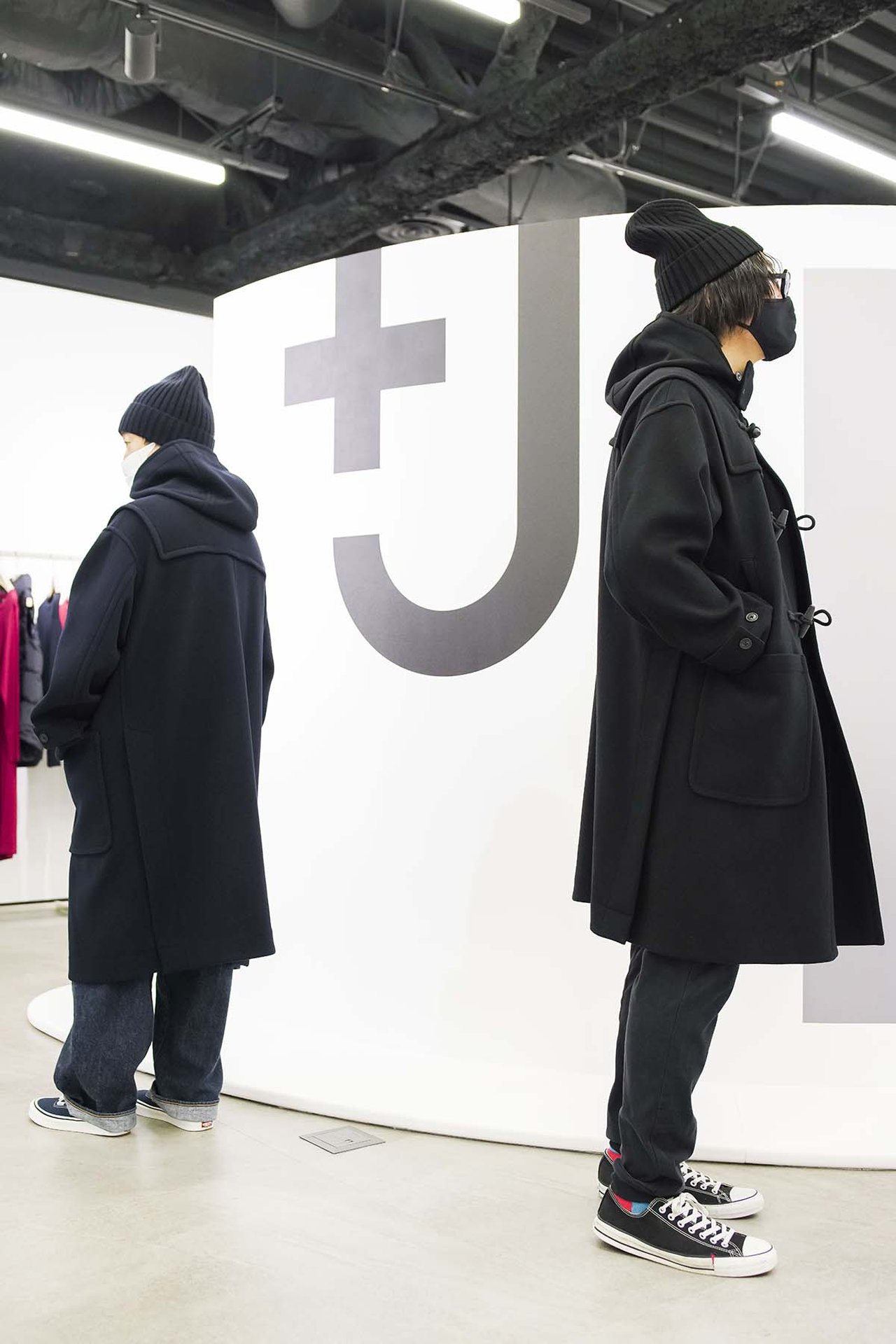 大人のユニクロ】狙い目はダウンかダッフルか。「＋J」2021年秋冬を誰