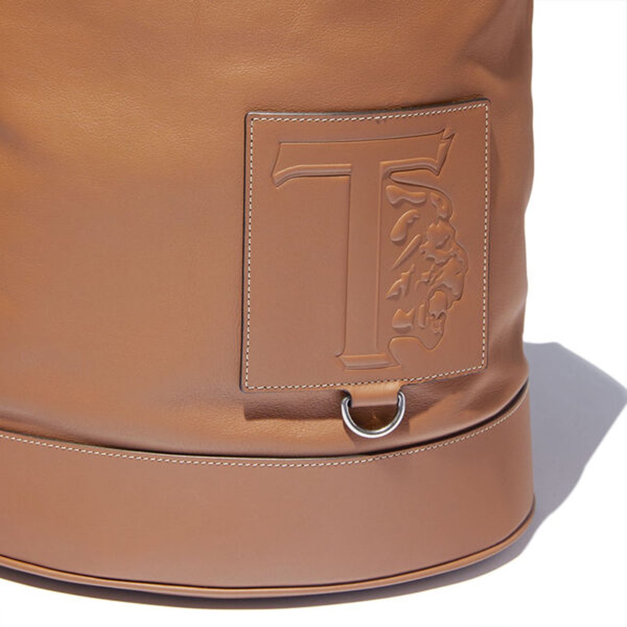 エルメス、サンローラン… 大人の夏の着こなしを格上げ。人気ハイ