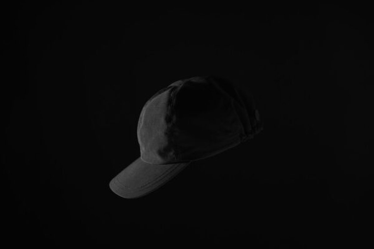 大人が選ぶべき黒キャップ】機能とデザインを両立。「テアトラ」と