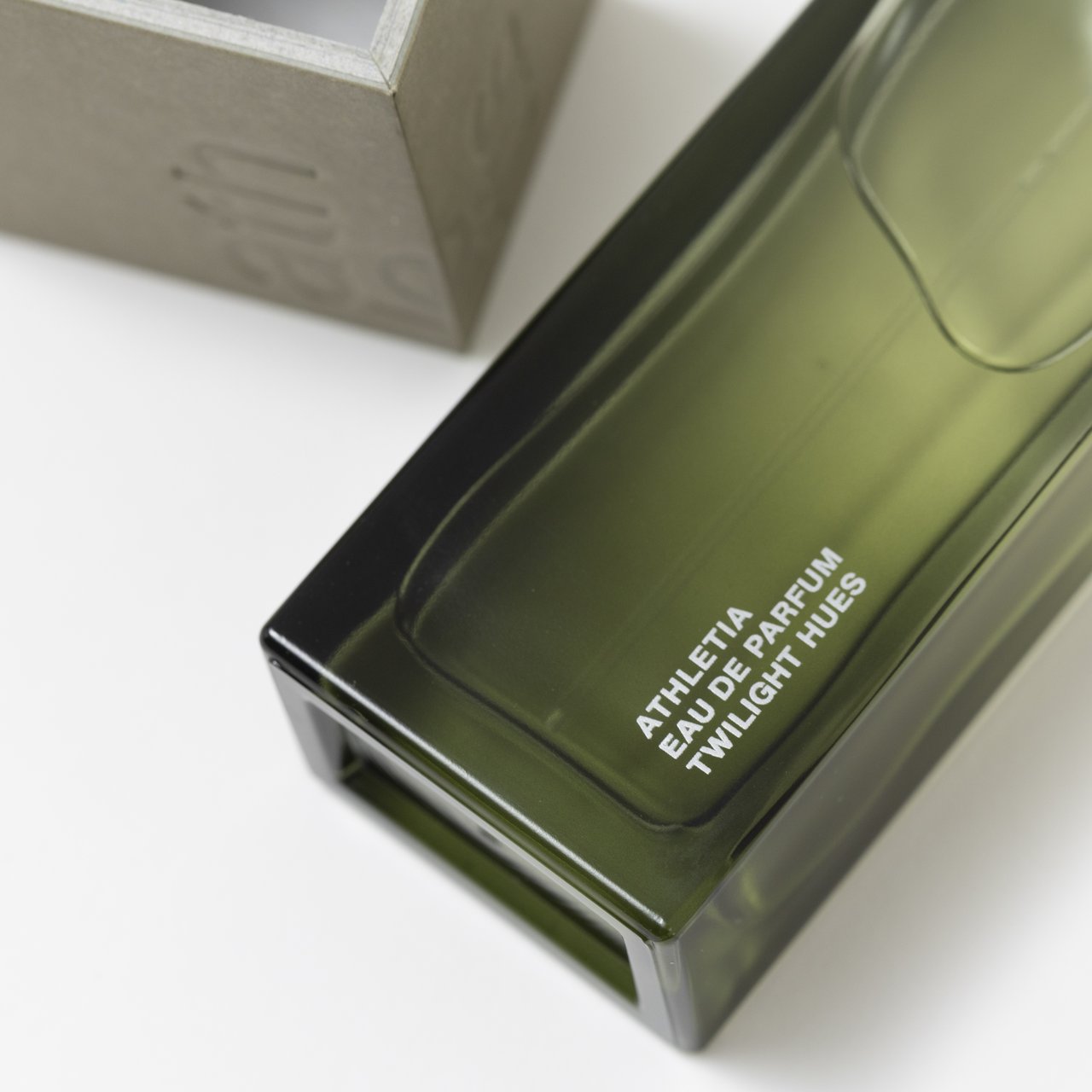 アスレティア TWILIGHT HUES トワイライト ヒューズ 香水 オード