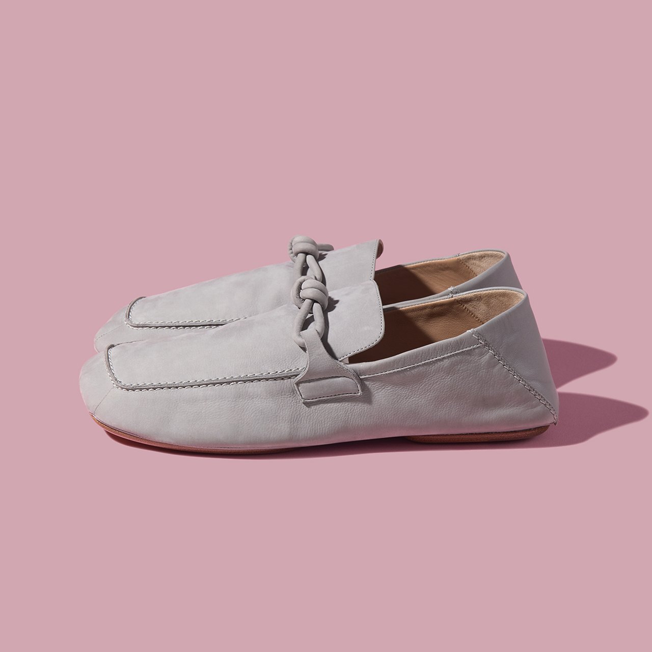 ボッテガ・ヴェネタ】大人が買うべき新作小物5選。イントレチャートの