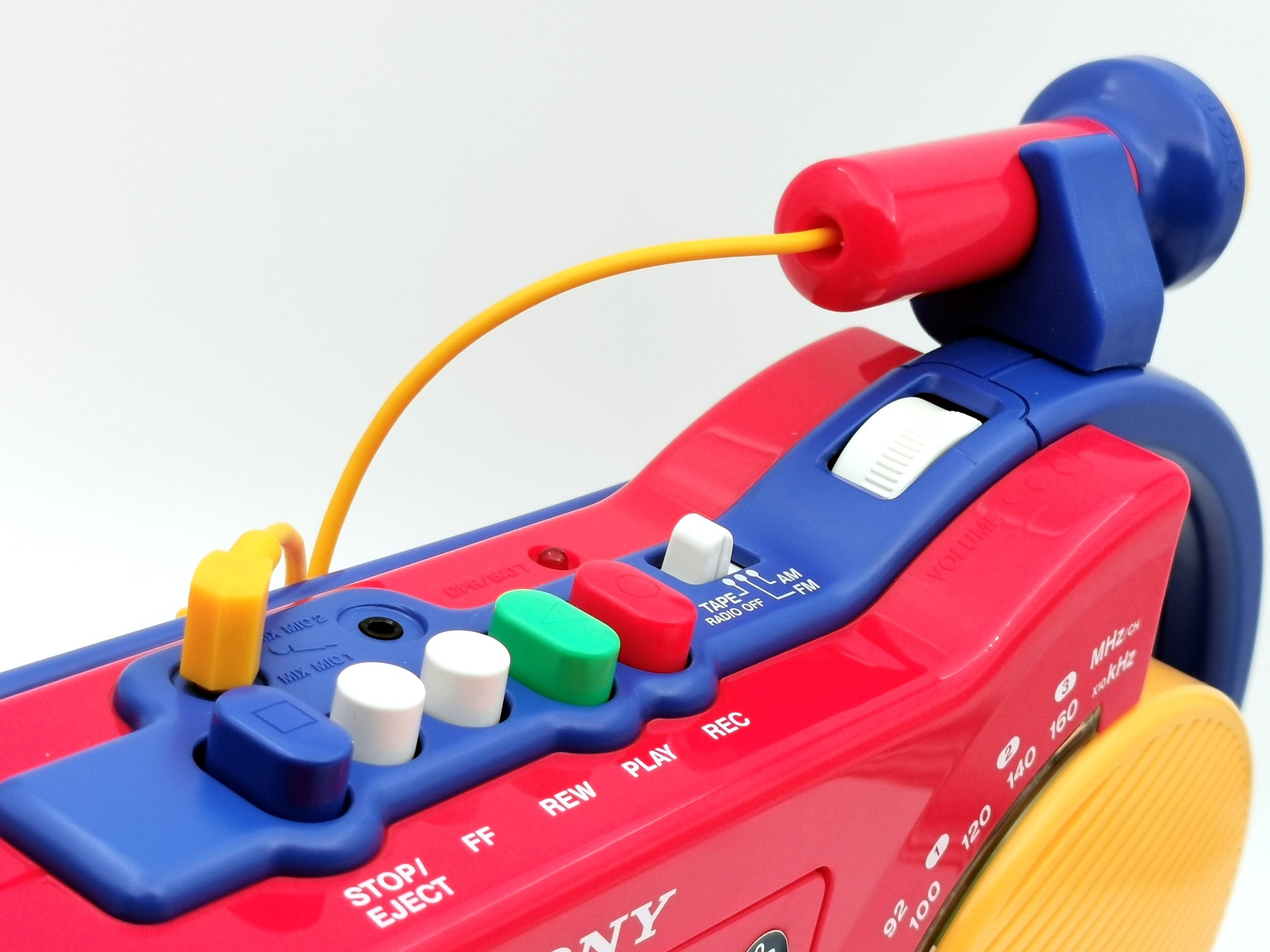 Sony CFM-2500 ▷ Walkman.land