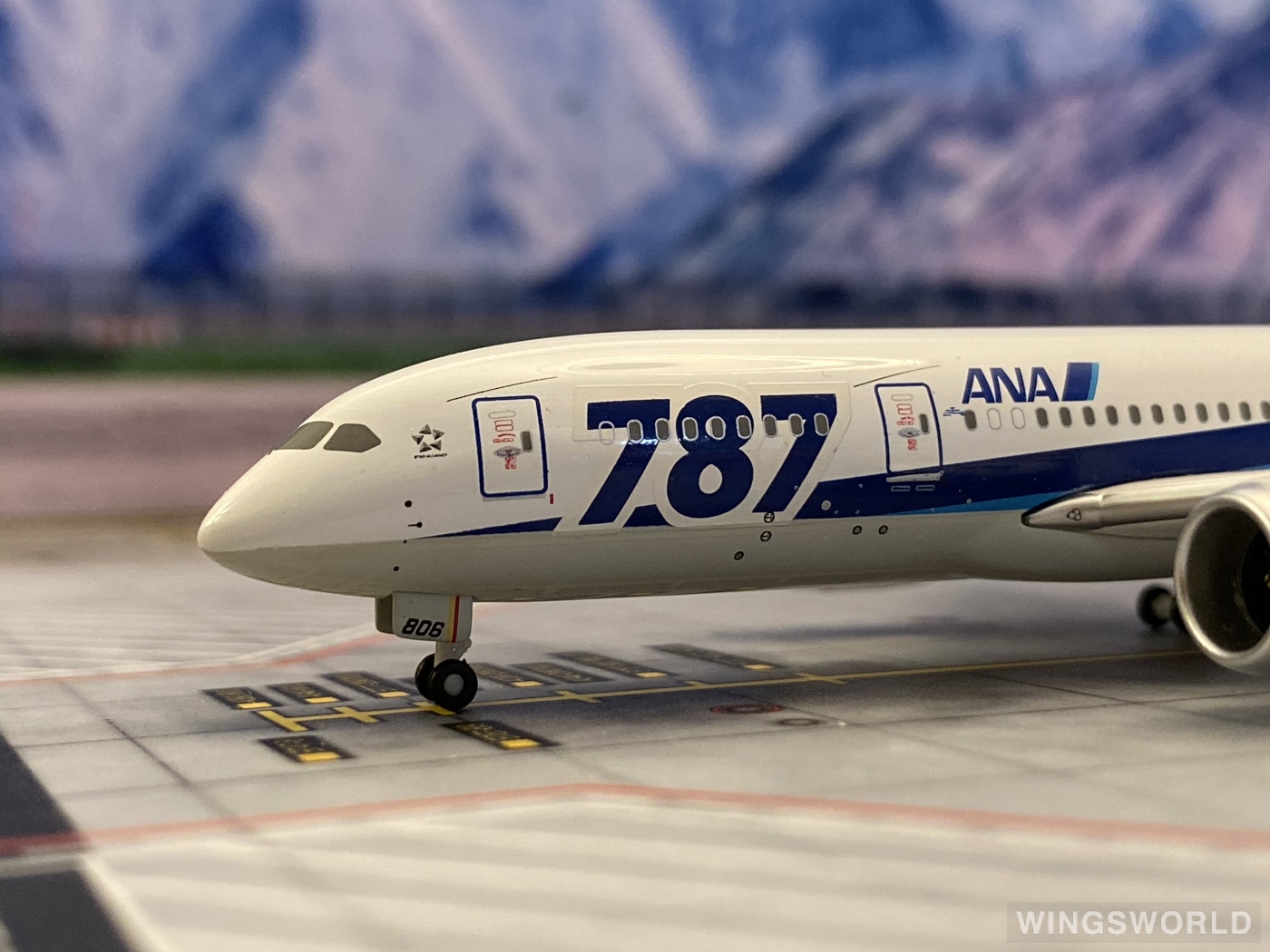 Hogan 1:400 Boeing 787-8 ANA 全日空NH40068 JA806A 的照片作者